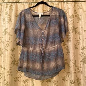 Women’s blouse
